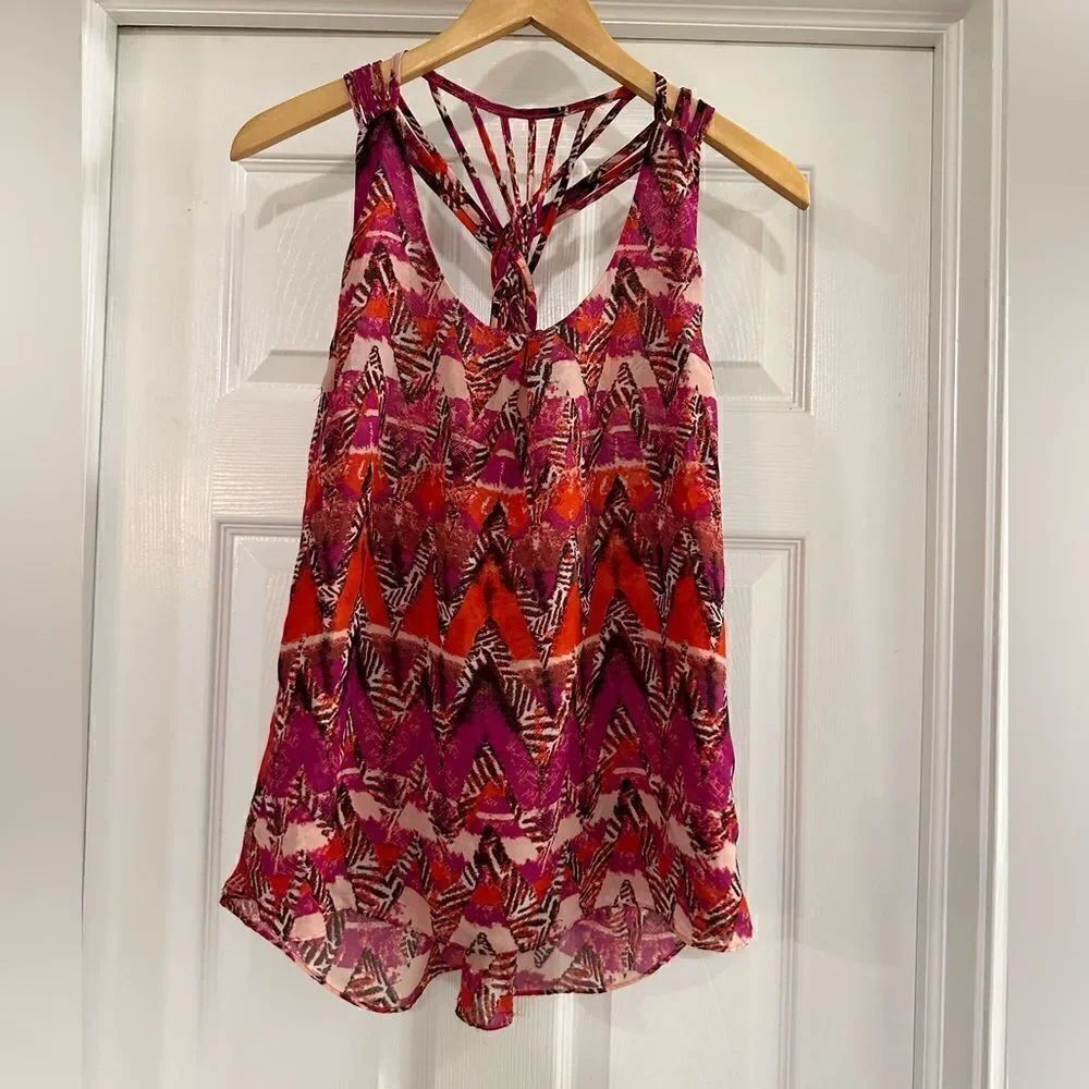 Daytrip Multicolor Aztec Sequined Sleeveless Top size small